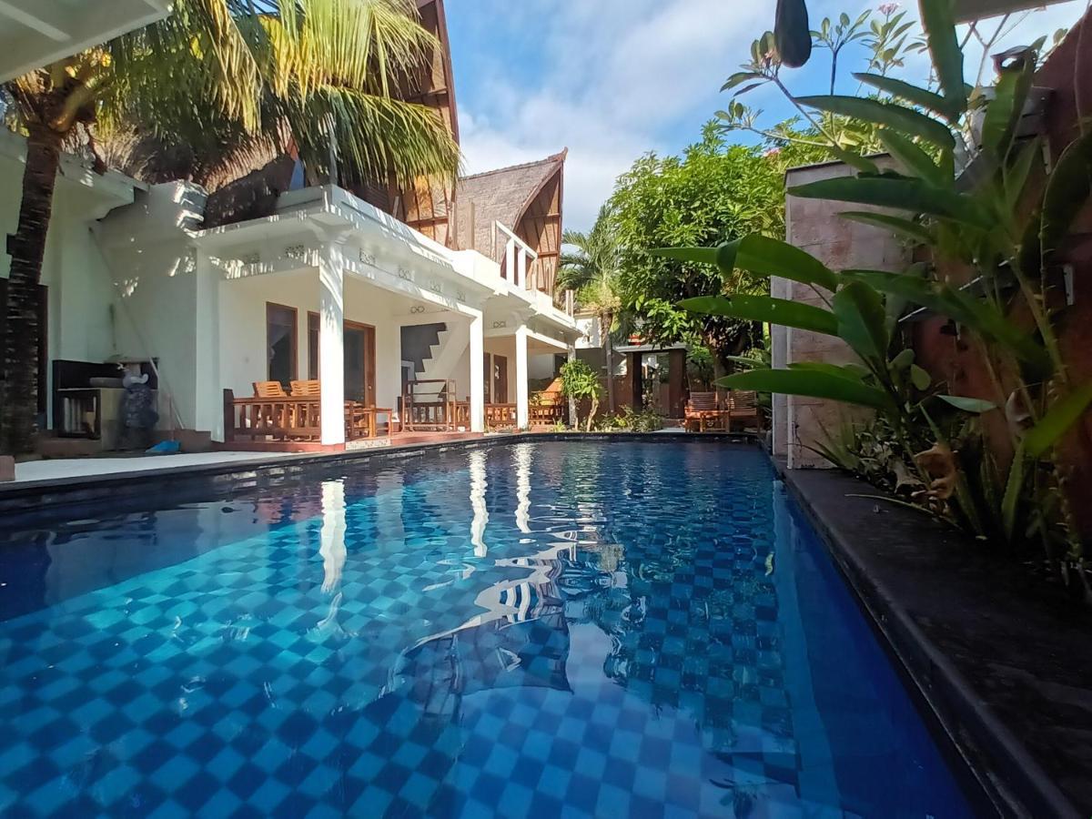 Susan Bungalow Hotel Gili Air Exterior photo