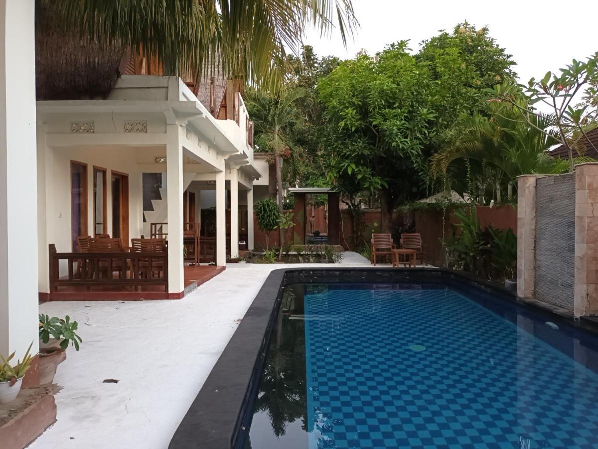 Susan Bungalow Gili Air Exterior photo