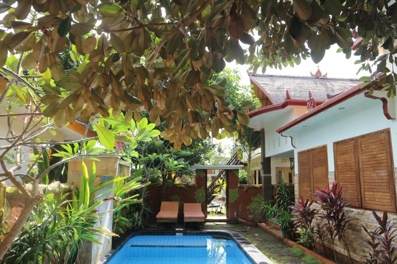 Susan Bungalow Gili Air Exterior photo
