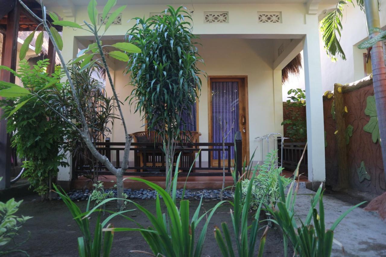 Susan Bungalow Gili Air Exterior photo
