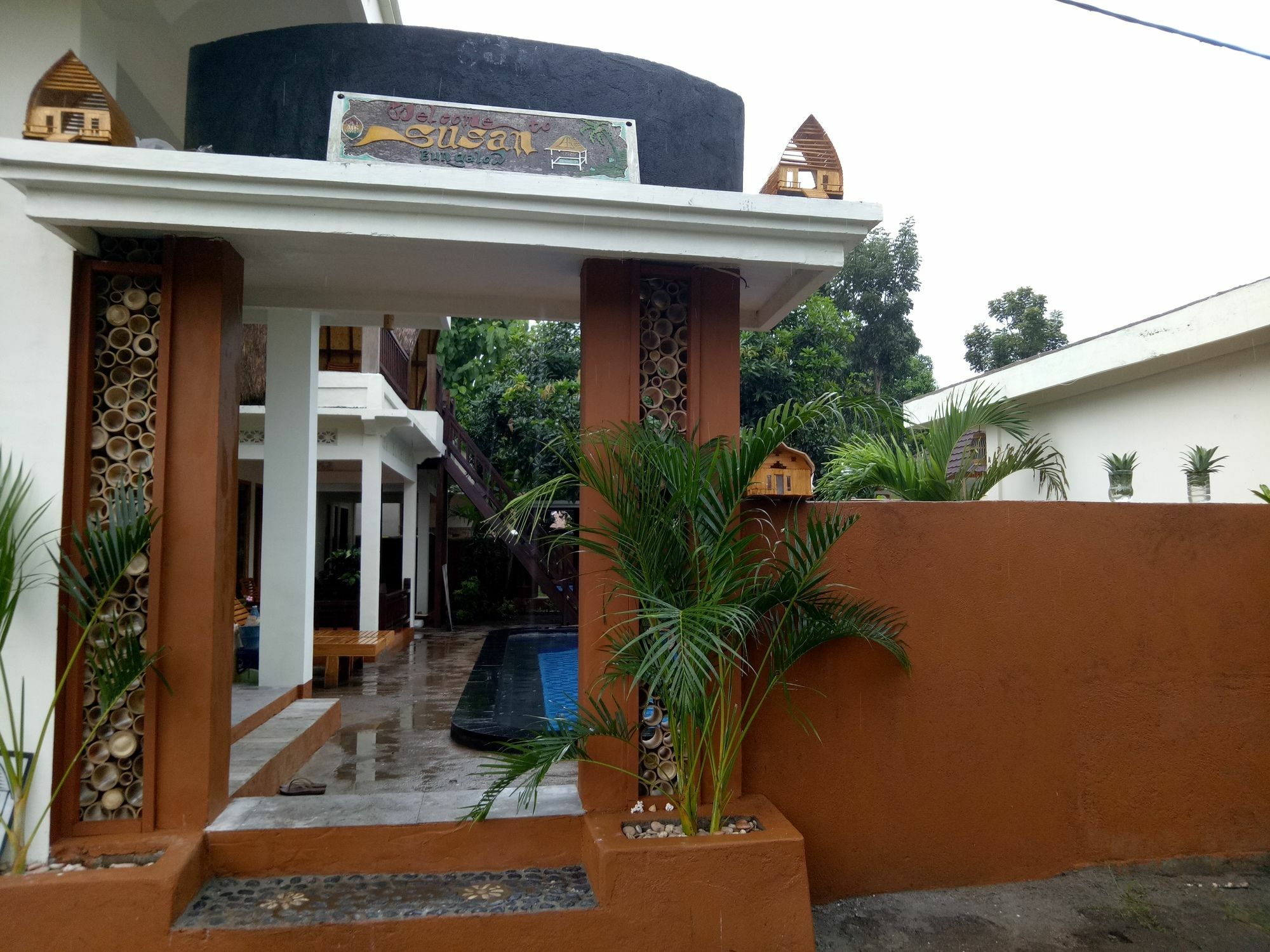 Susan Bungalow Hotel Gili Air Exterior photo