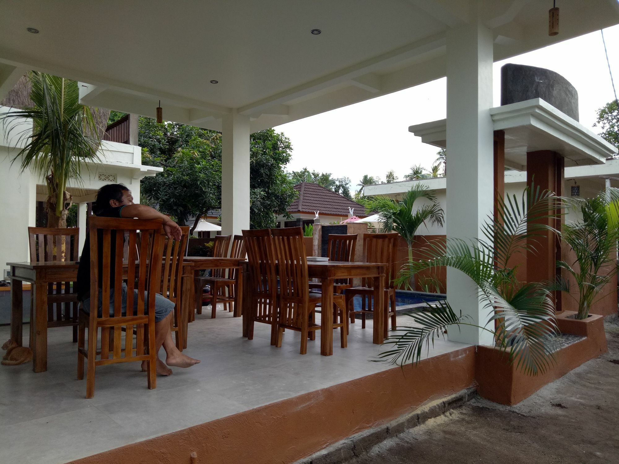 Susan Bungalow Hotel Gili Air Exterior photo